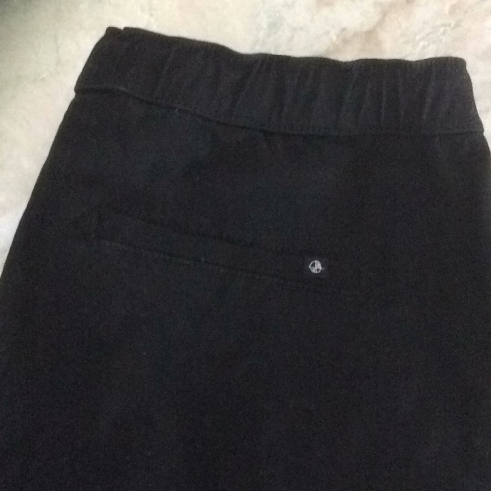 Men’s Black Raw Hem Shorts